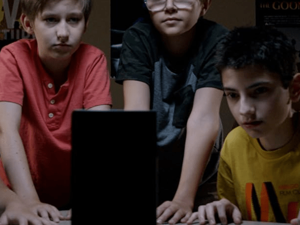 The Sneak Over&nbsp;(2020)